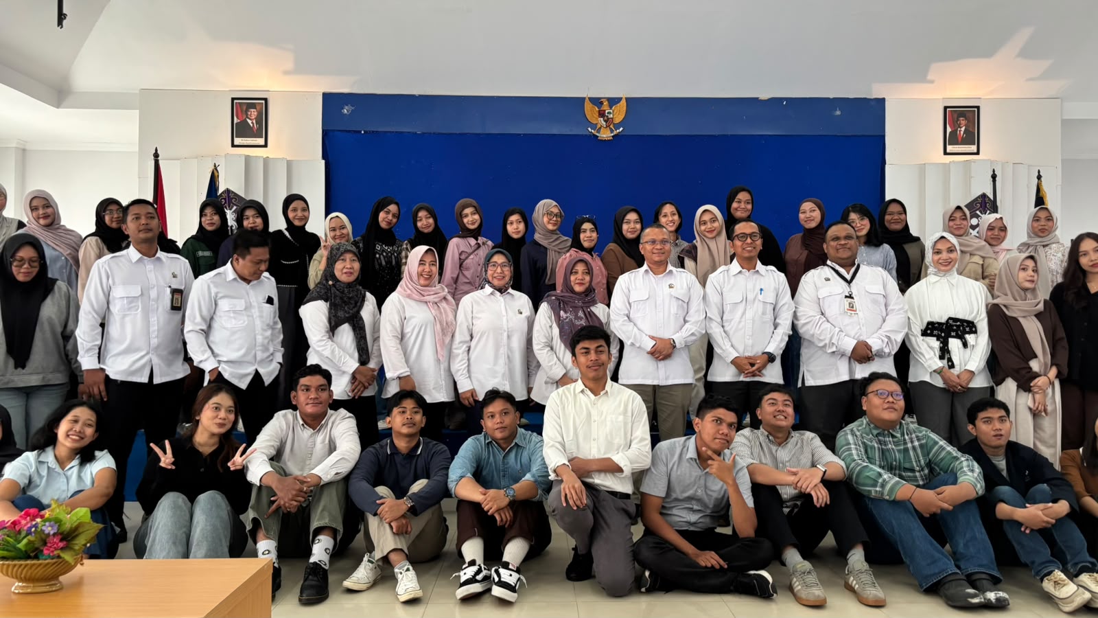 Direktur Poltekba Lepas 45 Mahasiswa Pariwisata Ikuti Progra